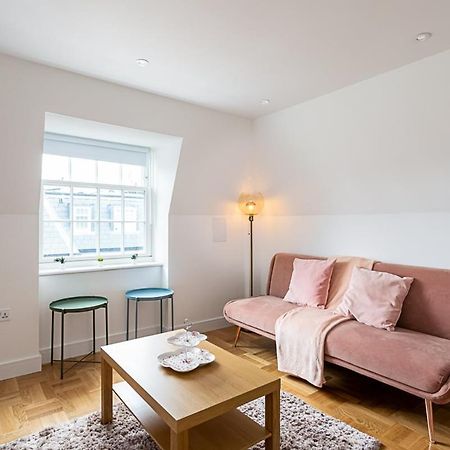 Modern And Stylish Apartment In West Kensington Londres Extérieur photo