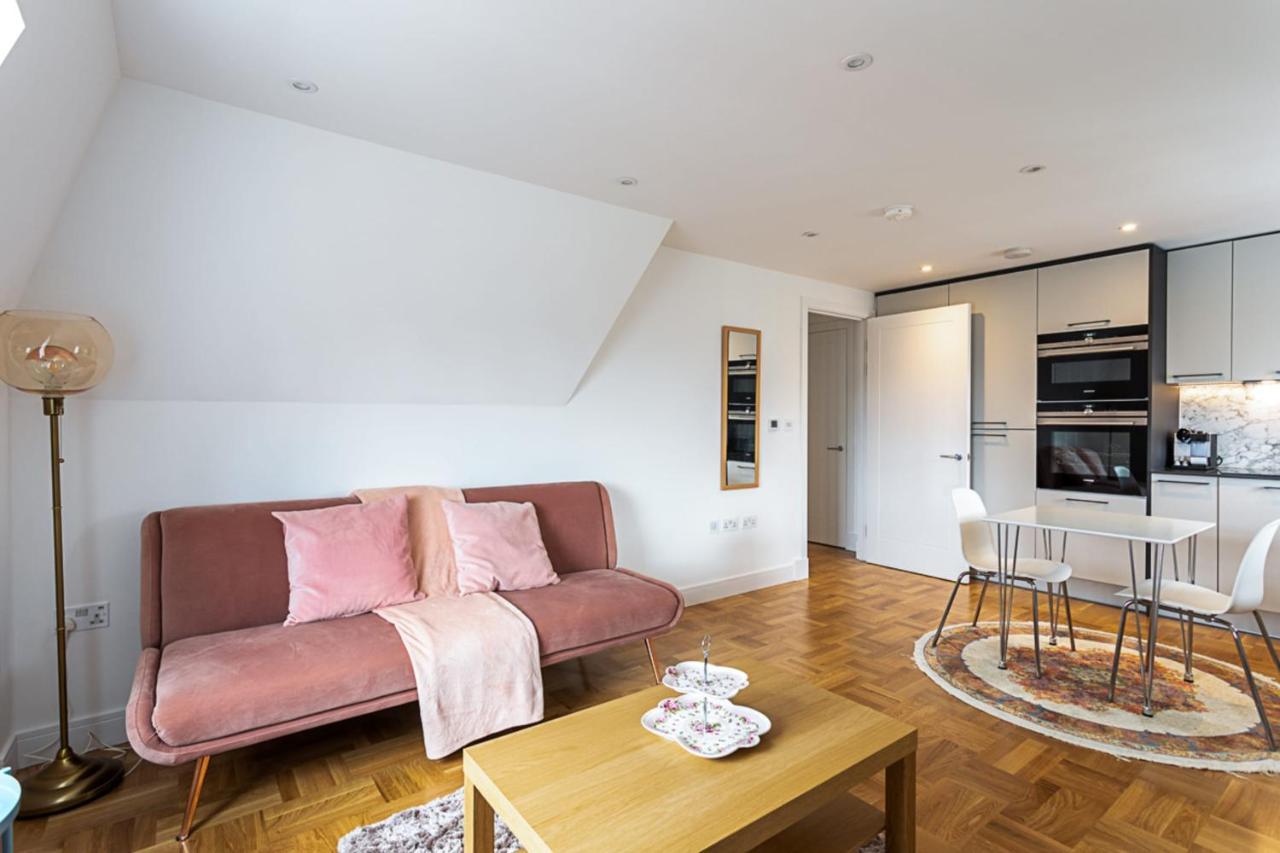 Modern And Stylish Apartment In West Kensington Londres Extérieur photo